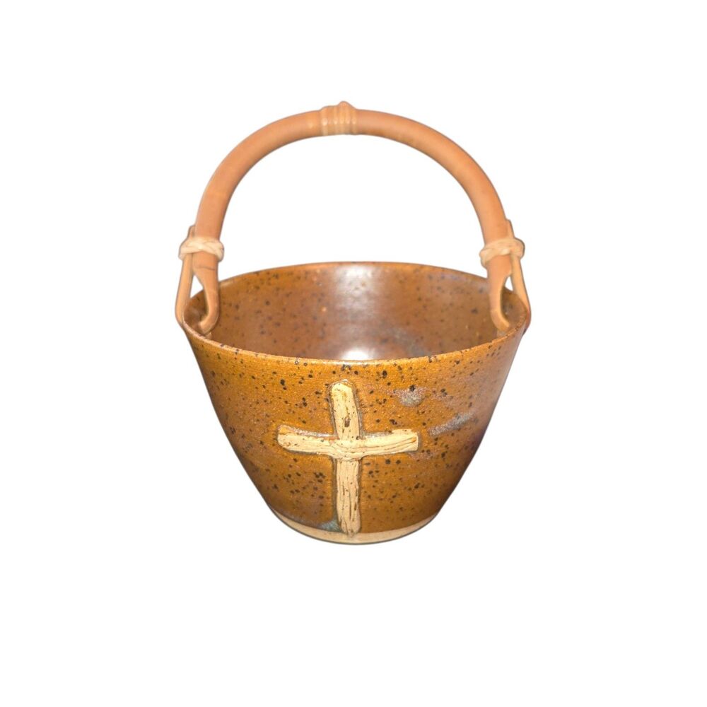 Hinkle Creek Pottery VTG Brown Cross Bowl Bent Bamboo Handle 6.5"X4.5"X4" FLAW